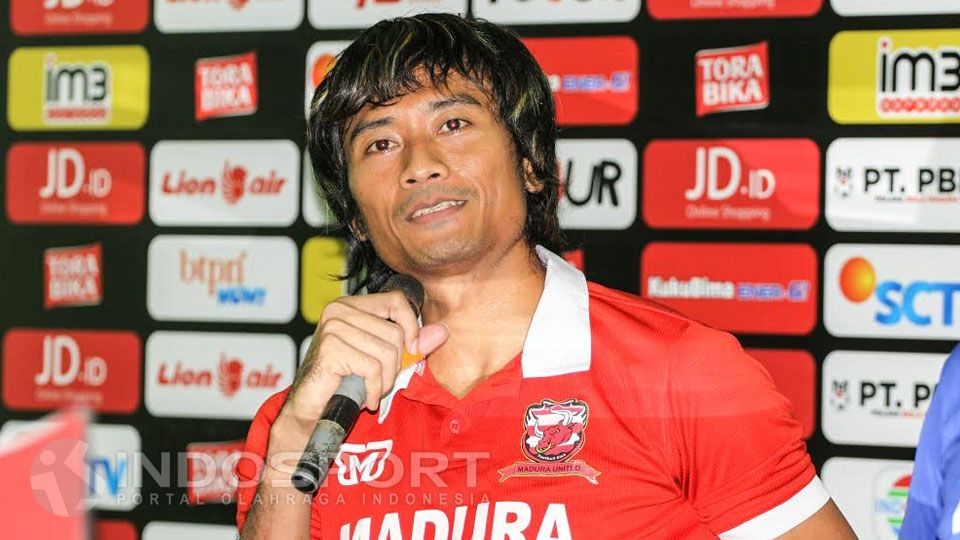 Hery Prasetyo dalam jumpa pers. Copyright: &copy; Ian Setiawan/INDOSPORT